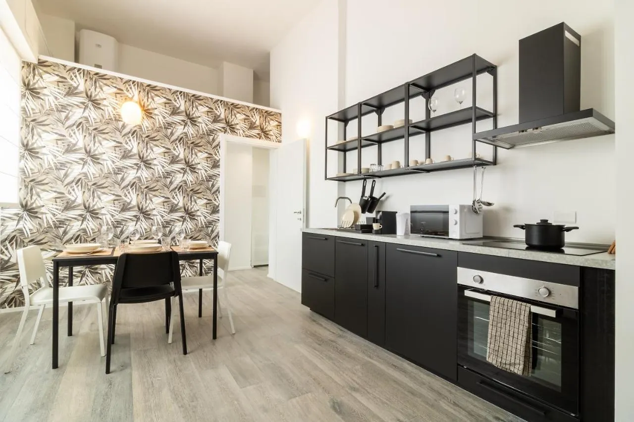 Navigli - Chic And Sophisticated Home In Милан Апартаменты