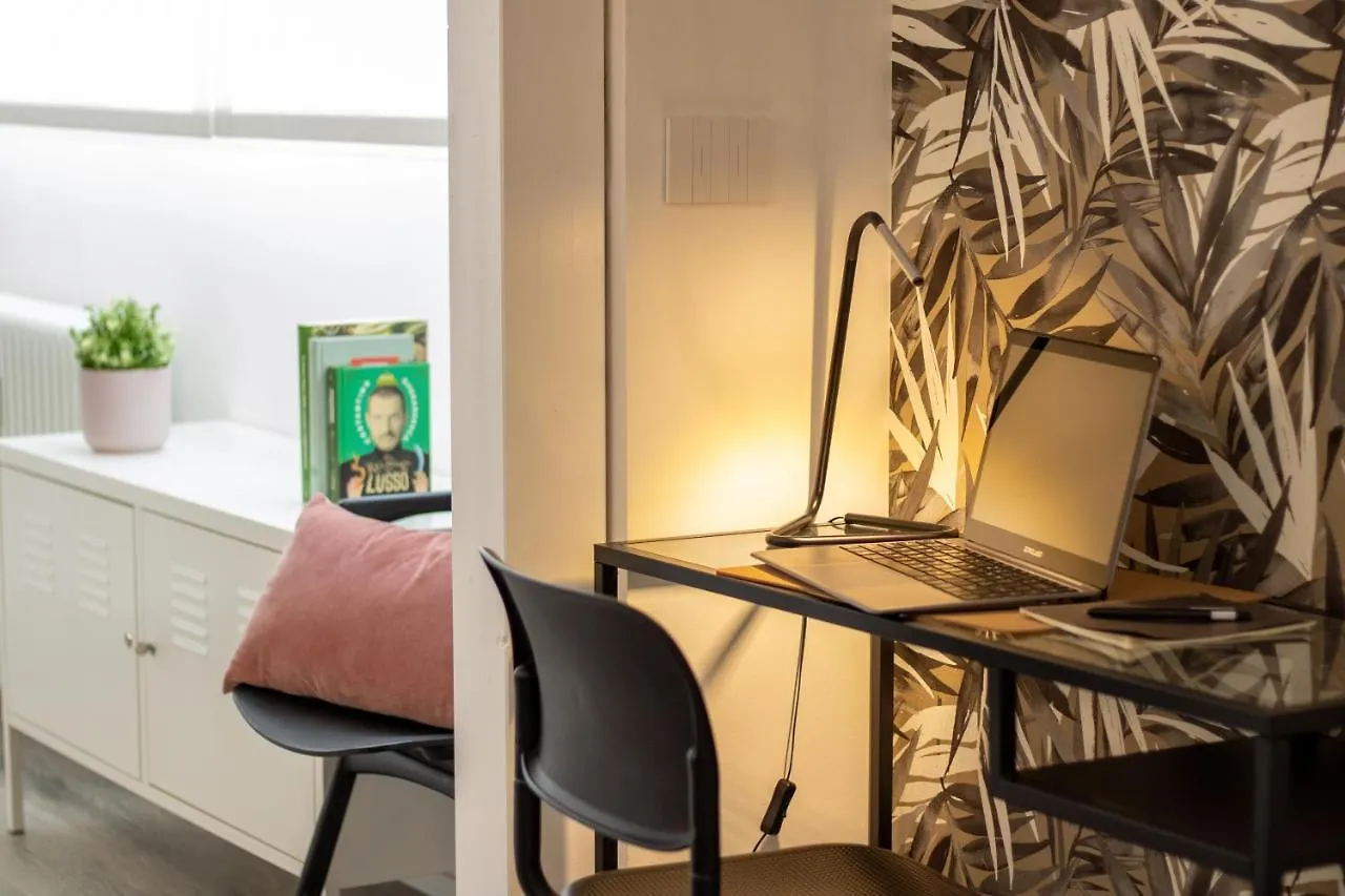 Апартаменты Navigli - Chic And Sophisticated Home In Милан